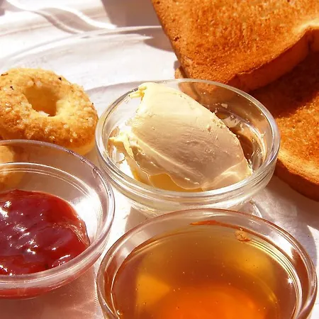 Hermes-ios To Let Chora