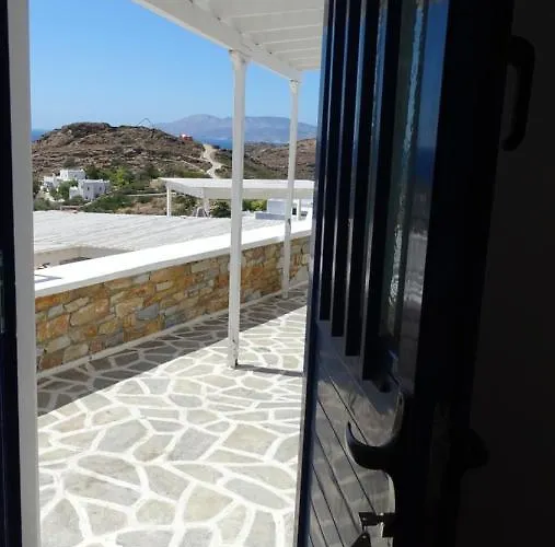 Pensión Hermes-ios To Let 3*