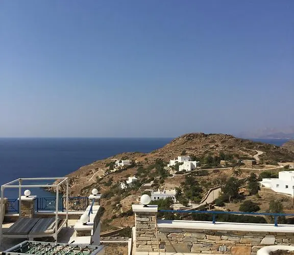 Pensión Hermes-ios To Let 3*