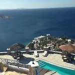 Guest house Hermes-ios To Let