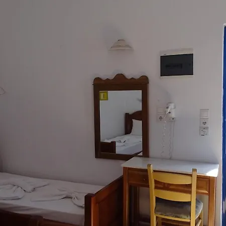 Penzion Hermes-ios To Let 3*