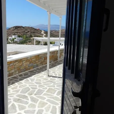 Guest house Hermes-ios To Let 3*