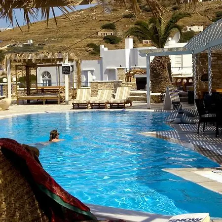 Guest house Hermes-ios To Let